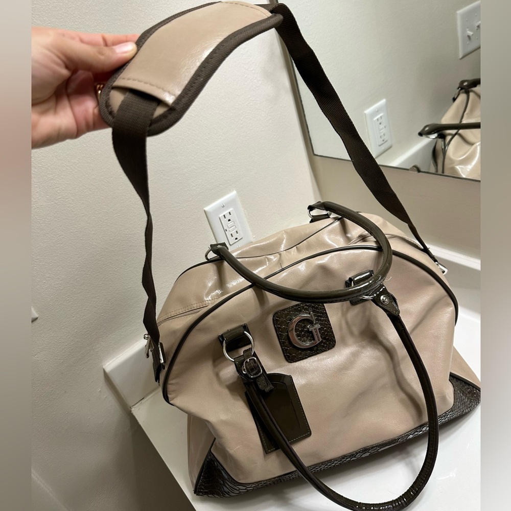 GUESS DUFFEL BAG - Picture 5 of 11
